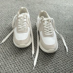 🆕Steve Madden Sneakers